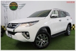 ปี2015 TOYOTA FORTUNER 24 G  MT สีขาว ดีเซลฟรีดาวน์